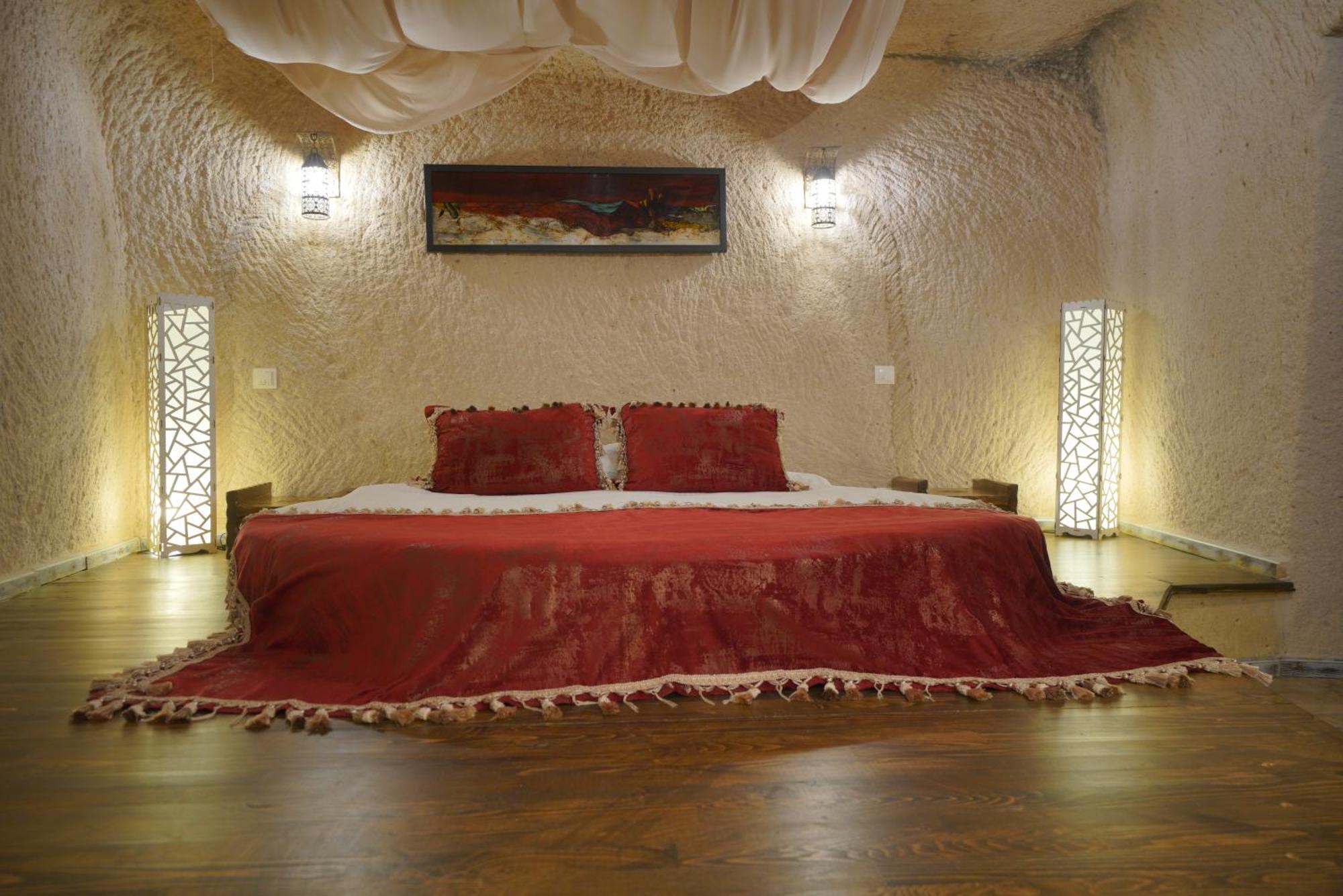 Karlik Cave Suite Cappadocia Учисар Экстерьер фото