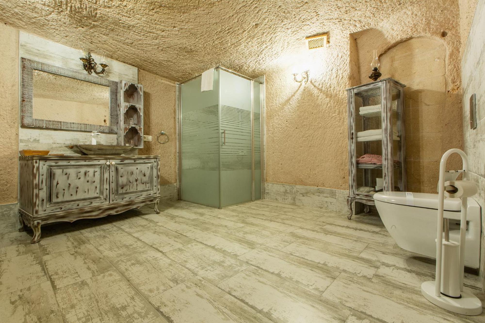 Karlik Cave Suite Cappadocia Учисар Экстерьер фото