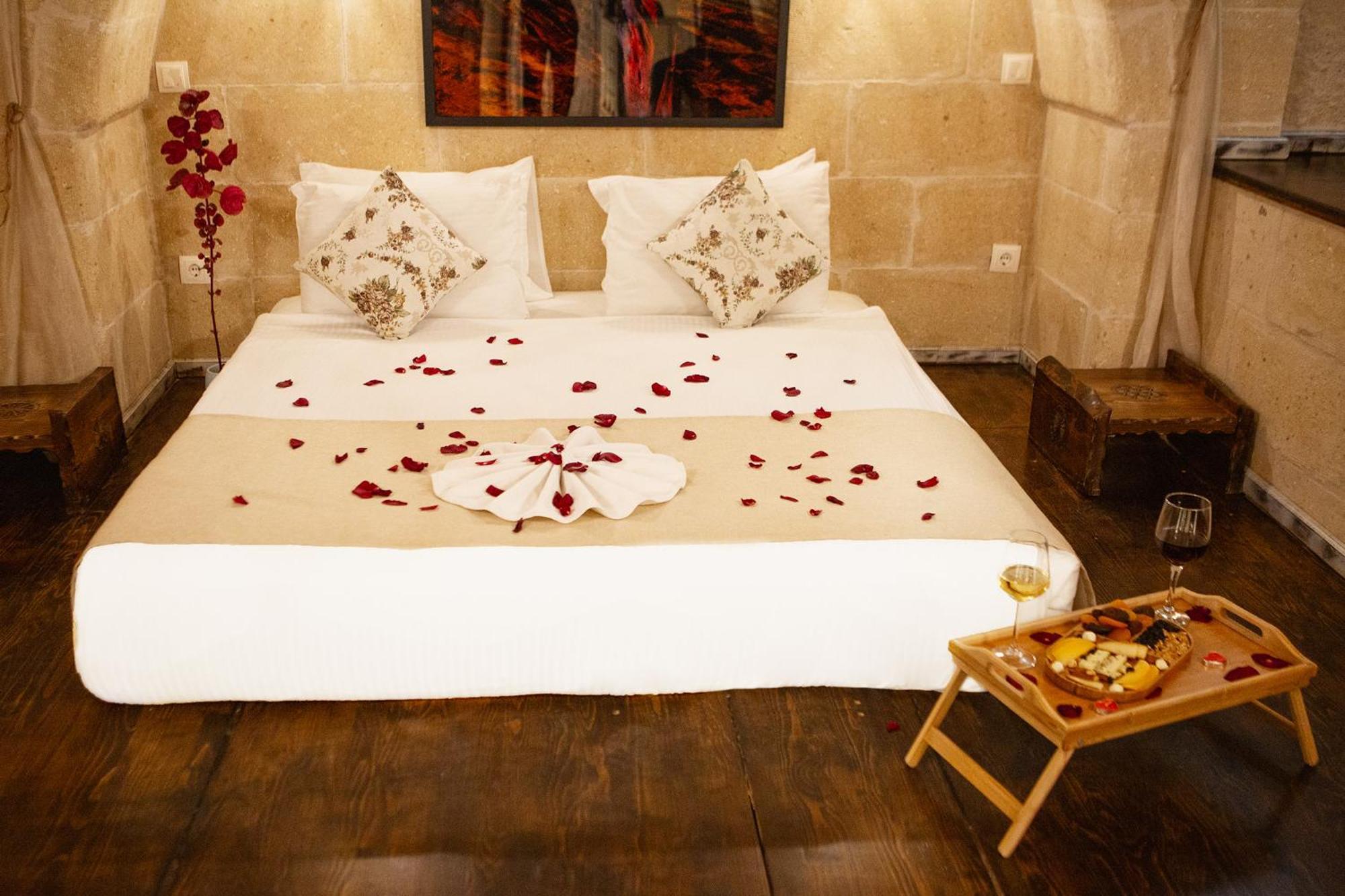 Karlik Cave Suite Cappadocia Учисар Экстерьер фото