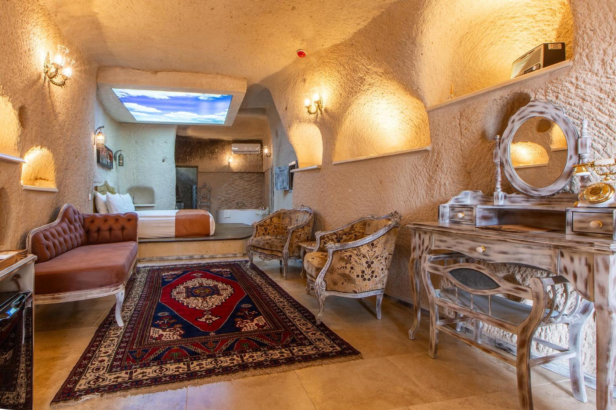 Karlik Cave Suite Cappadocia Учисар Экстерьер фото