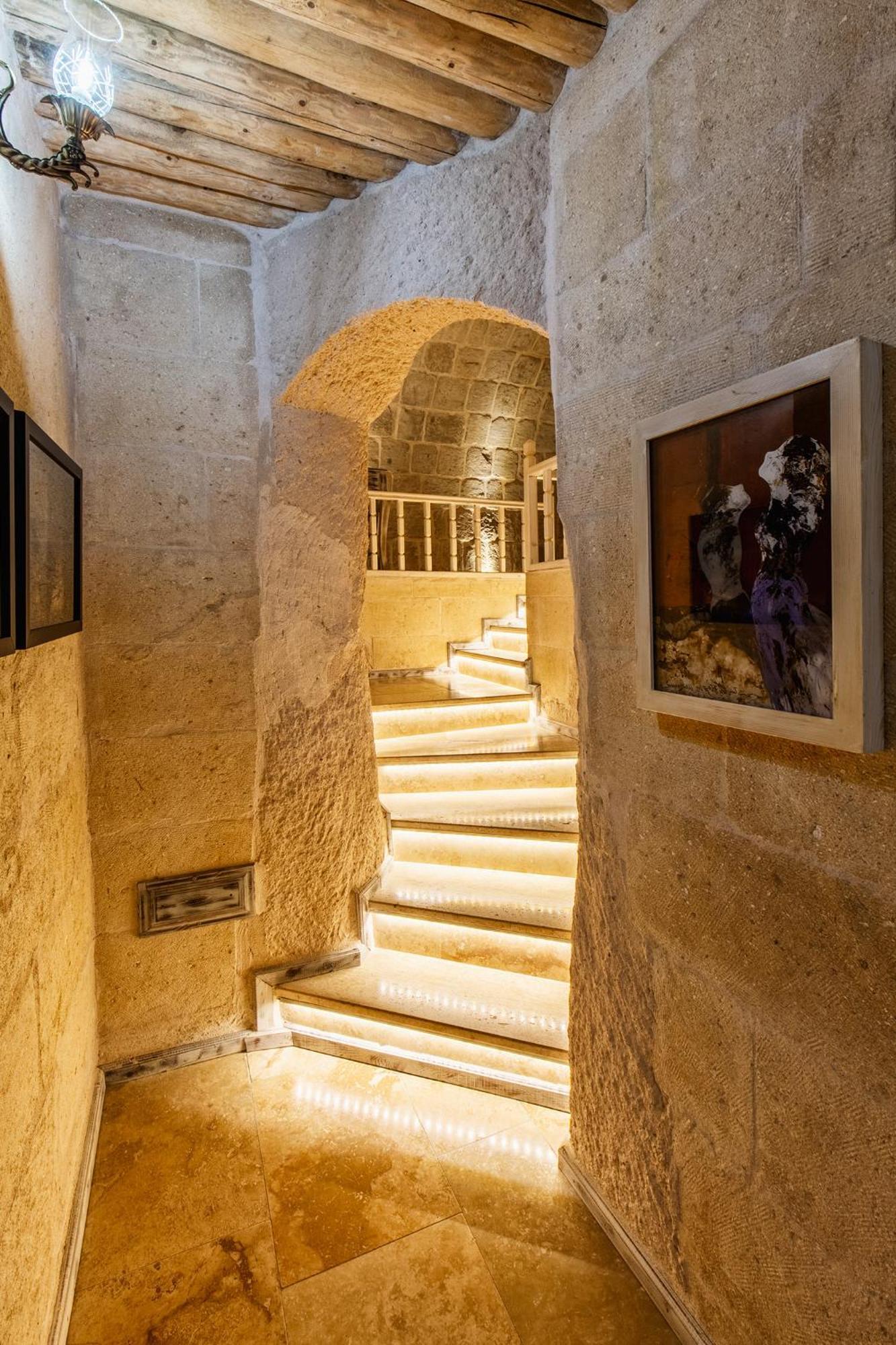 Karlik Cave Suite Cappadocia Учисар Экстерьер фото