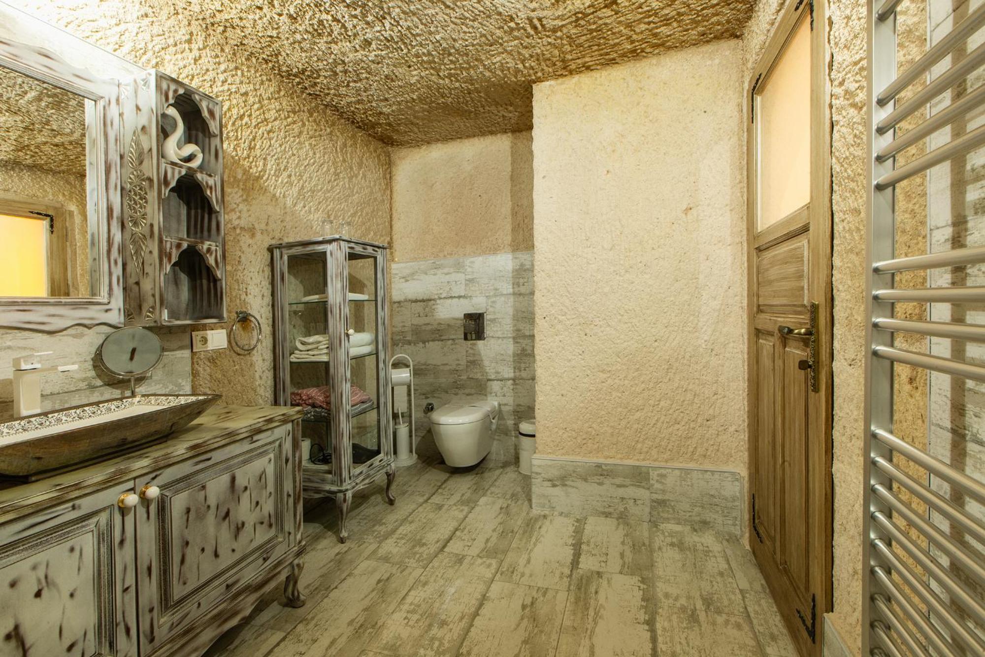 Karlik Cave Suite Cappadocia Учисар Экстерьер фото
